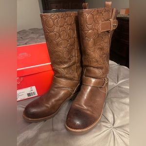 Used Virginia calf coach boots